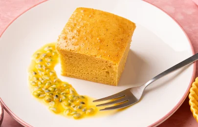 Receita de Pão de ló com calda de maracujá 