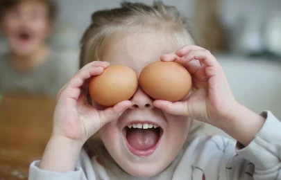 Alimentos ricos em proteína para crianças: energia para o dia a dia